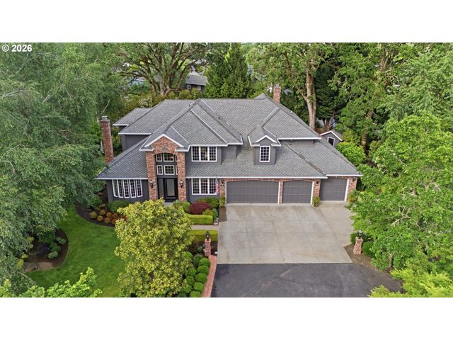 847 Ne ROGAHN St, Hillsboro, OR 97124
