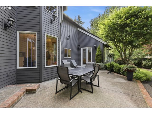 847 Ne ROGAHN St, Hillsboro, OR 97124