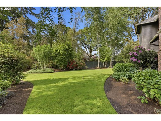 847 Ne ROGAHN St, Hillsboro, OR 97124