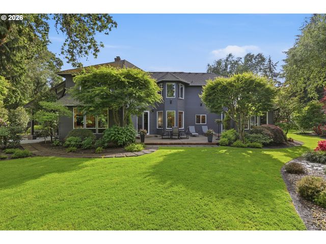 847 Ne ROGAHN St, Hillsboro, OR 97124