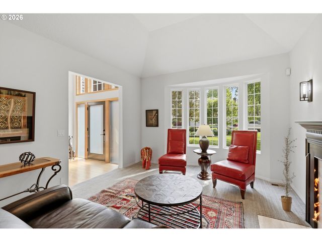 847 Ne ROGAHN St, Hillsboro, OR 97124