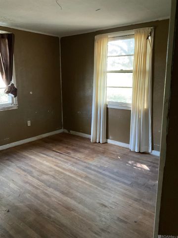 5728 Dutton Ave, Baton Rouge, LA 70805