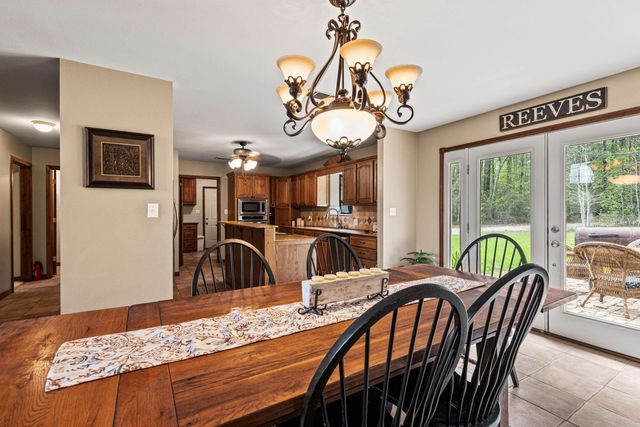 450 Reeves Lane, Jefferson, TX 75657