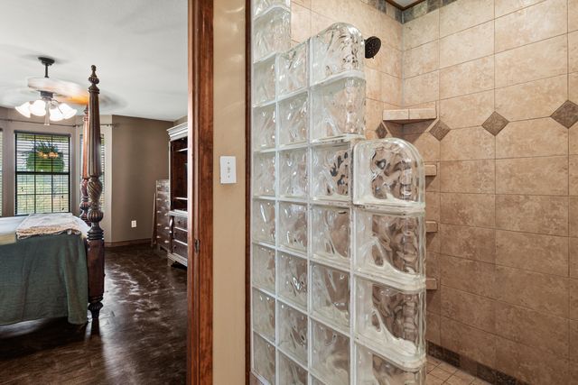 450 Reeves Lane, Jefferson, TX 75657