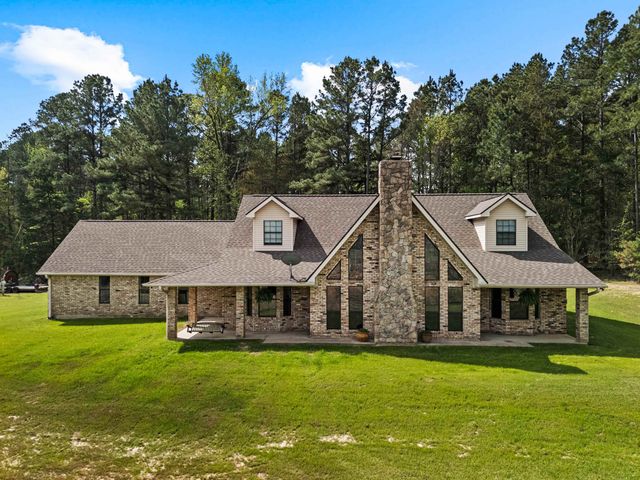 450 Reeves Lane, Jefferson, TX 75657