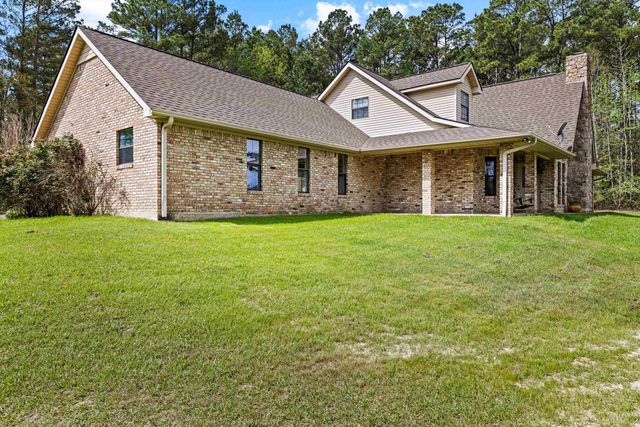 450 Reeves Lane, Jefferson, TX 75657