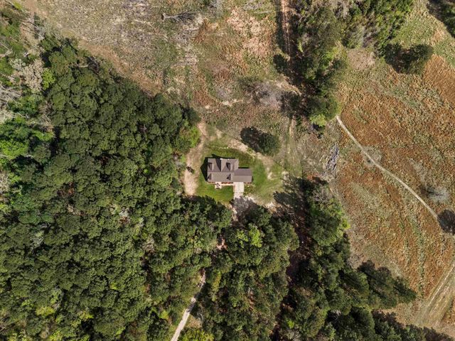 450 Reeves Lane, Jefferson, TX 75657