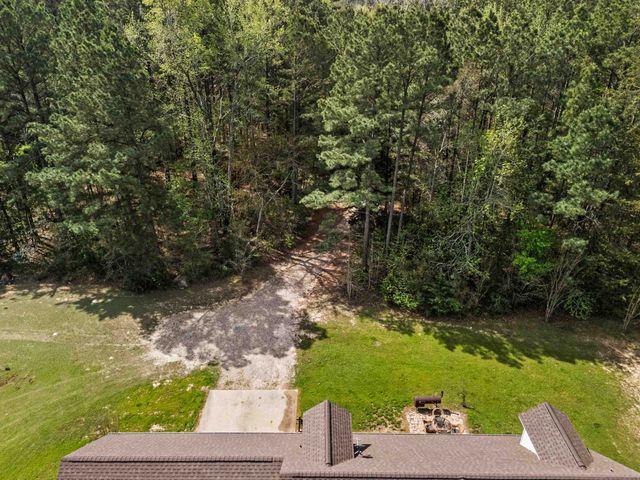 450 Reeves Lane, Jefferson, TX 75657