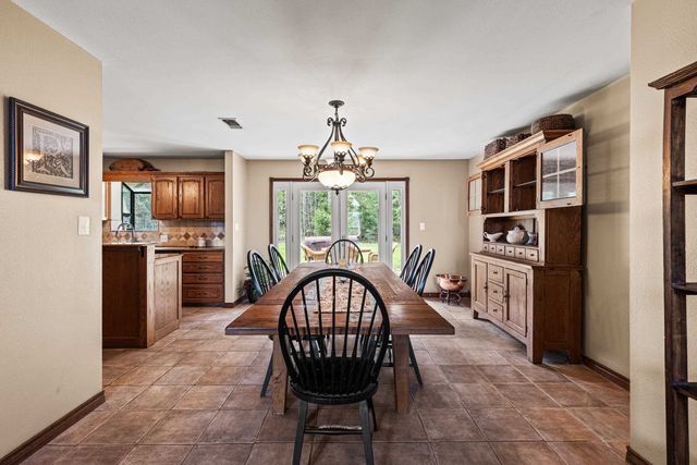 450 Reeves Lane, Jefferson, TX 75657