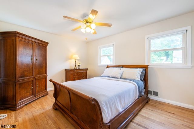 59 Hooyman Dr, Clifton City, NJ 07013
