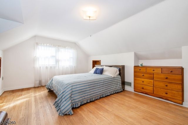 59 Hooyman Dr, Clifton City, NJ 07013