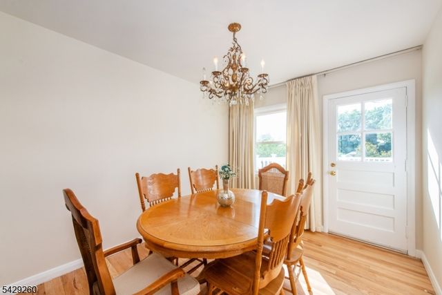 59 Hooyman Dr, Clifton City, NJ 07013