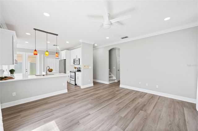 721 HARDWOOD CIRCLE, Orlando, FL 32828
