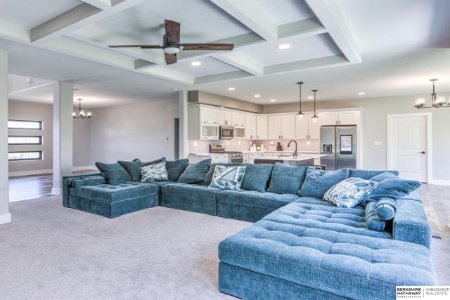 8215 N 166 Street, Bennington, NE 68007