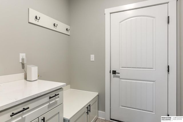 8215 N 166 Street, Bennington, NE 68007