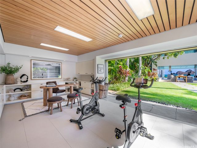 1240 Mokulua Drive, Kailua, HI 96734