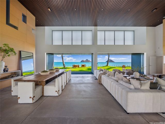 1240 Mokulua Drive, Kailua, HI 96734