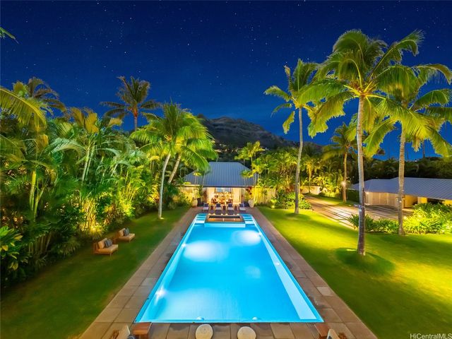 1240 Mokulua Drive, Kailua, HI 96734