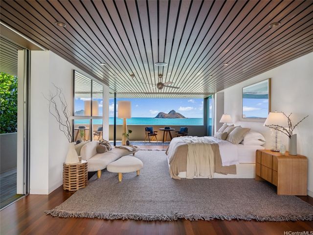 1240 Mokulua Drive, Kailua, HI 96734