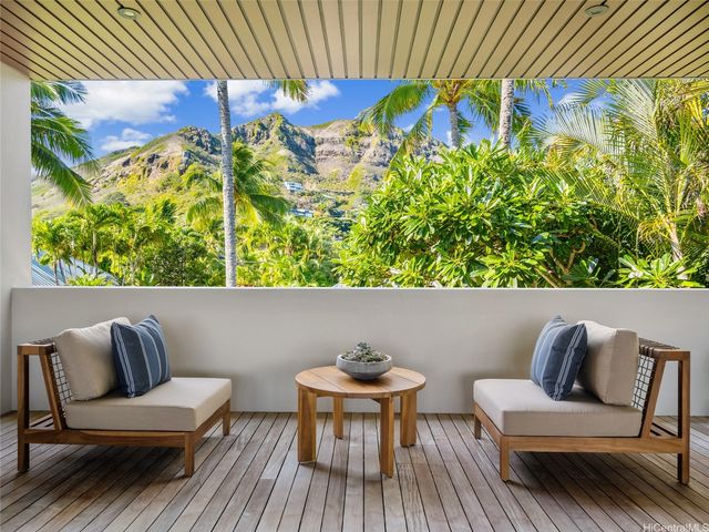 1240 Mokulua Drive, Kailua, HI 96734