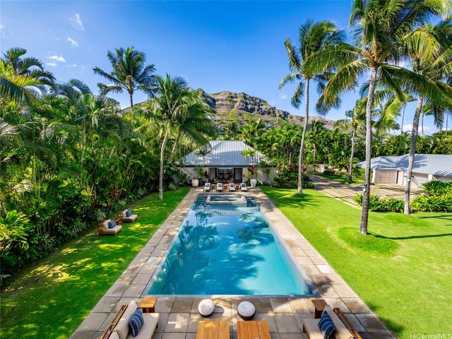 1240 Mokulua Drive, Kailua, HI 96734