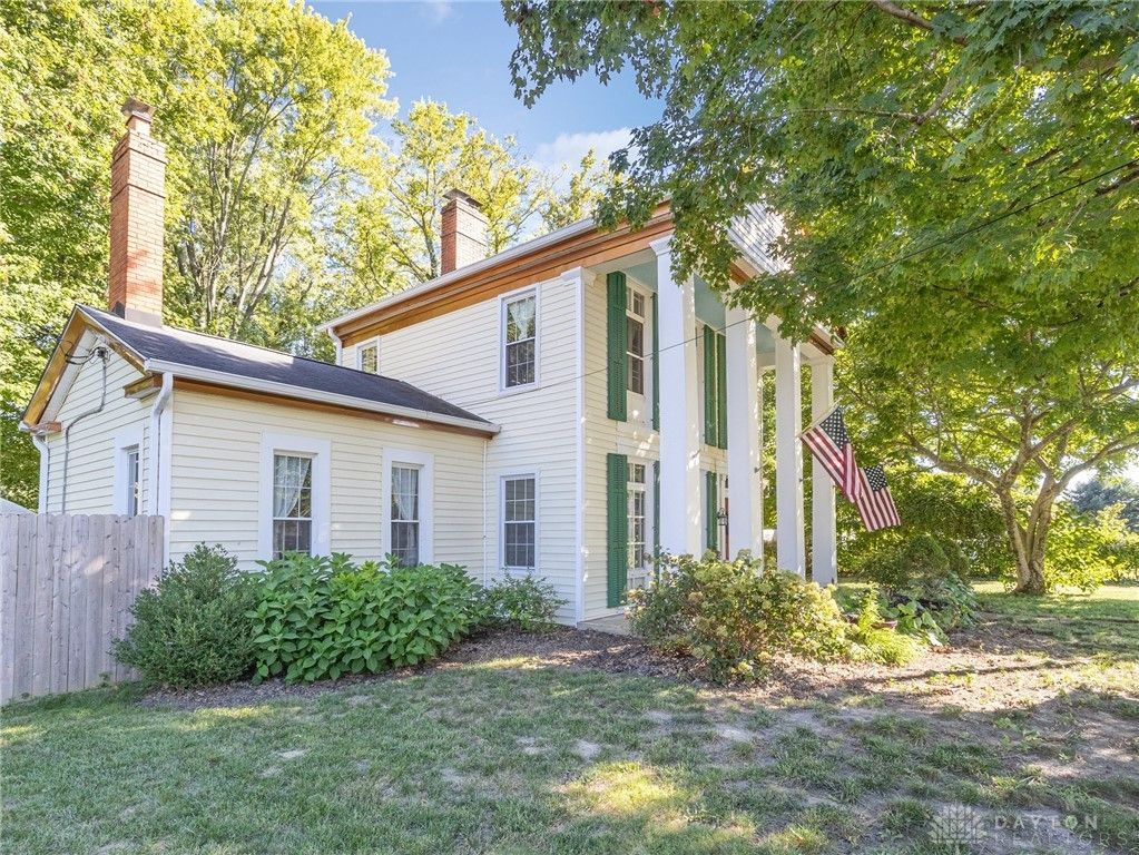 116 Maple Street, Harveysburg, OH 45032