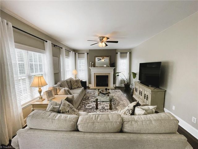 6050 Charring Drive, Kernersville, NC 27284