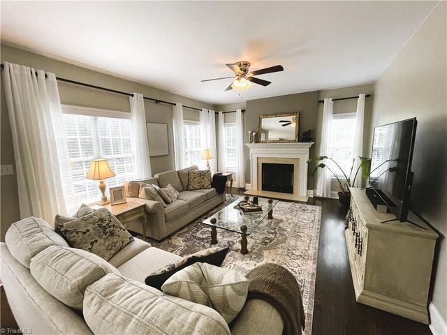 6050 Charring Drive, Kernersville, NC 27284