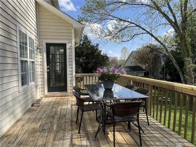 6050 Charring Drive, Kernersville, NC 27284