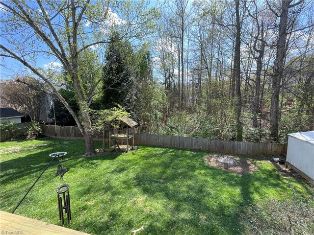 6050 Charring Drive, Kernersville, NC 27284