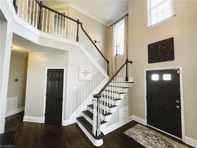 6050 Charring Drive, Kernersville, NC 27284