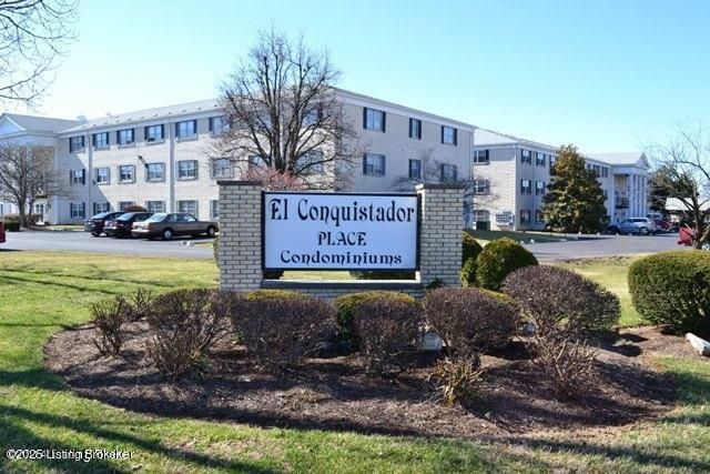 312 EL CONQUISTADOR Pl 312, Louisville, KY 40220