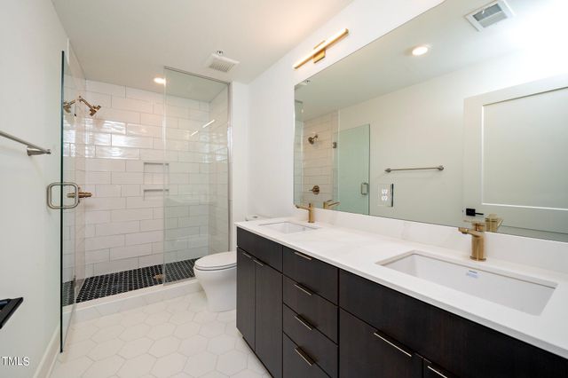 615 W Peace Street 306, Raleigh, NC 27605