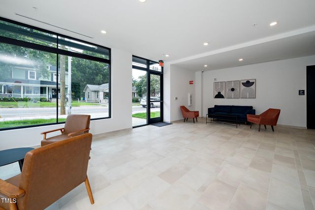 615 W Peace Street 306, Raleigh, NC 27605