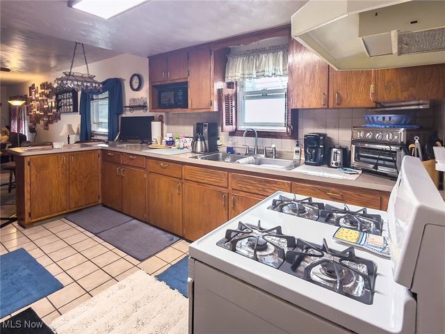 204 Tremble Avenue, Campbell, OH 44405