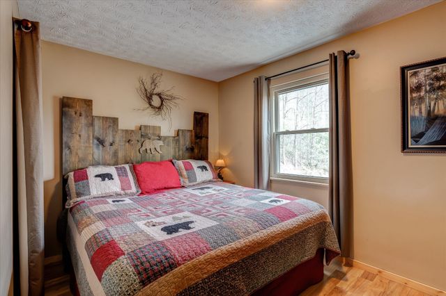1380 Cupid Way, Sevierville, TN 37876