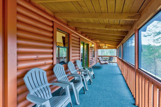 1380 Cupid Way, Sevierville, TN 37876