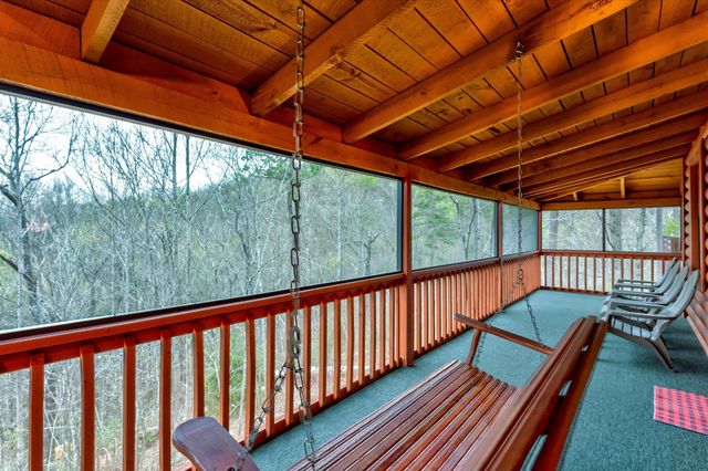 1380 Cupid Way, Sevierville, TN 37876