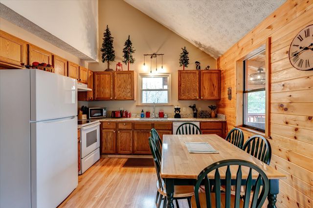 1380 Cupid Way, Sevierville, TN 37876