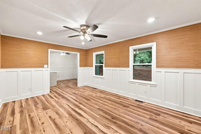 2912 Oxford Road, Henderson, NC 27536