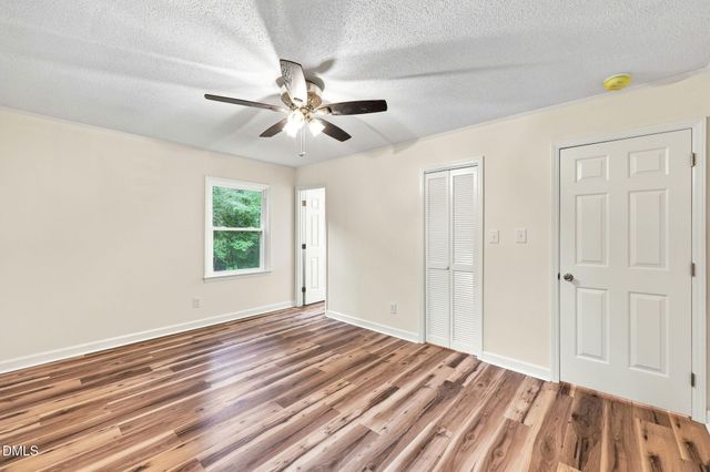 2912 Oxford Road, Henderson, NC 27536