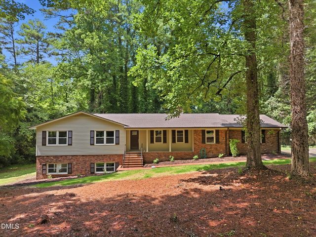 2912 Oxford Road, Henderson, NC 27536