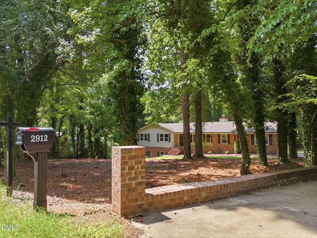 2912 Oxford Road, Henderson, NC 27536