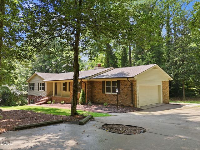 2912 Oxford Road, Henderson, NC 27536