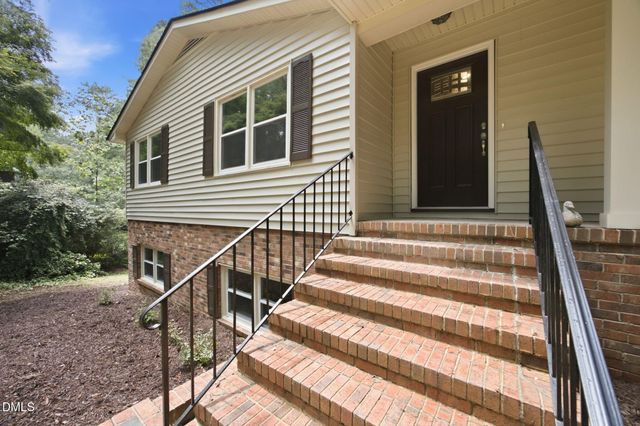 2912 Oxford Road, Henderson, NC 27536