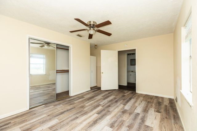 910 Monument Drive, Surfside Beach, TX 77541