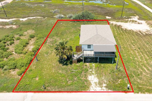 910 Monument Drive, Surfside Beach, TX 77541