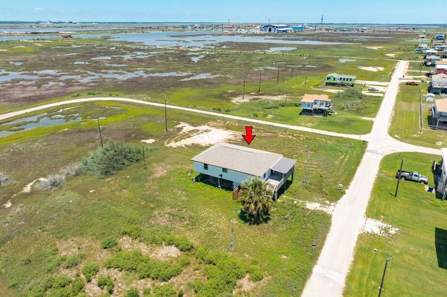 910 Monument Drive, Surfside Beach, TX 77541