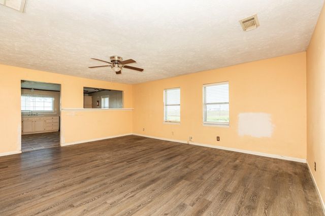 910 Monument Drive, Surfside Beach, TX 77541