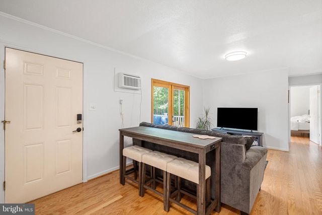 1904 JOHN MOSBY HWY, Boyce, VA 22620